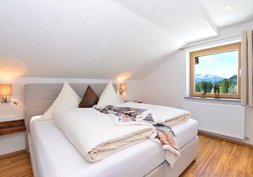 Sonn Alpin - Ferienwohnungen Grän Esterno foto